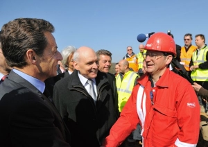 Prezident Sarkozy má v plánu rozšířit koridory a dát tak lidem práci.